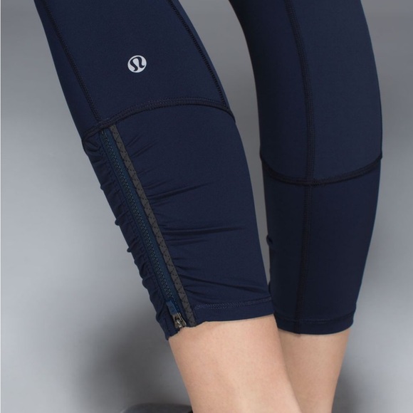 Lululemon Runday Crop Leggings - Picture 3 of 8